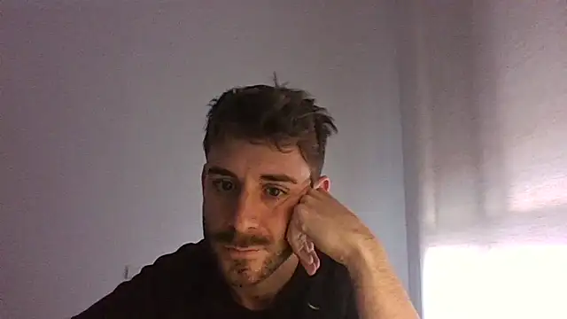 Snapshot of vargas90 chatting on 02/13/26, 10:44 vargas90 online show from 02/13/26, 10:44