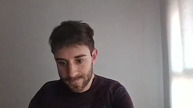 Snapshot of vargas90 chatting on 03/03/26, 12:22 vargas90 online show from 03/03/26, 12:22