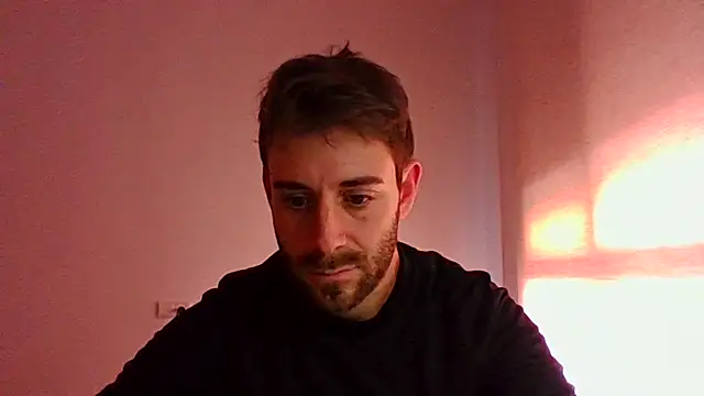 Snapshot of vargas90 chatting on 03/09/26, 12:09 vargas90 online show from 03/09/26, 12:09