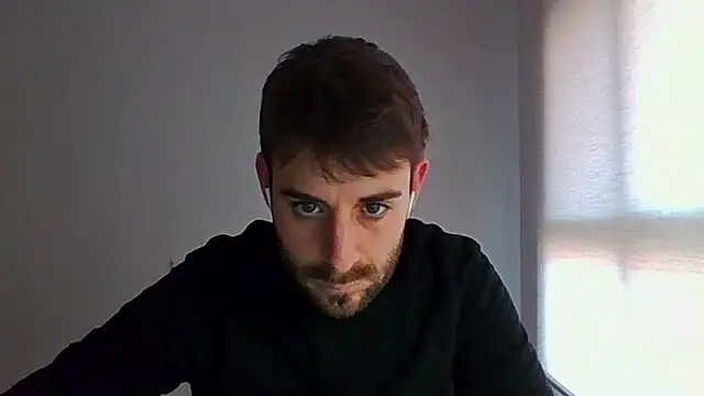 Snapshot of vargas90 chatting on 03/10/26, 10:09 vargas90 online show from 03/10/26, 10:09