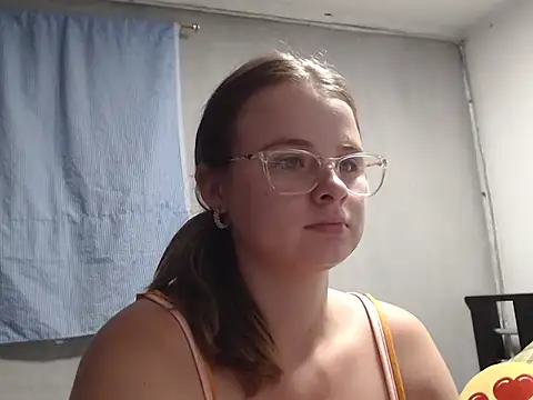 HellenMiyer1111 online show from 02/03/25, 11:36