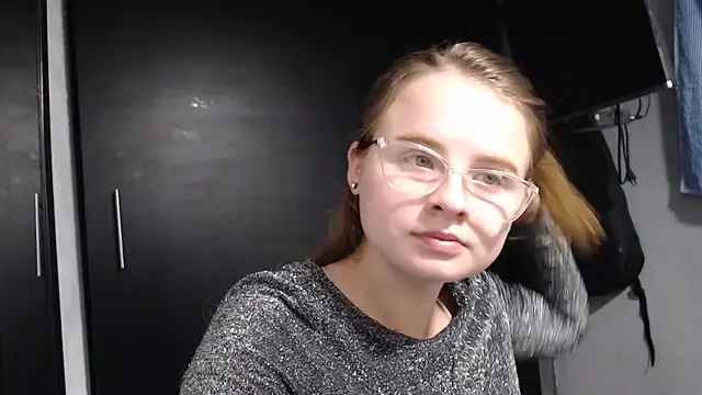 HellenMiyer1111 online show from 02/15/25, 12:04