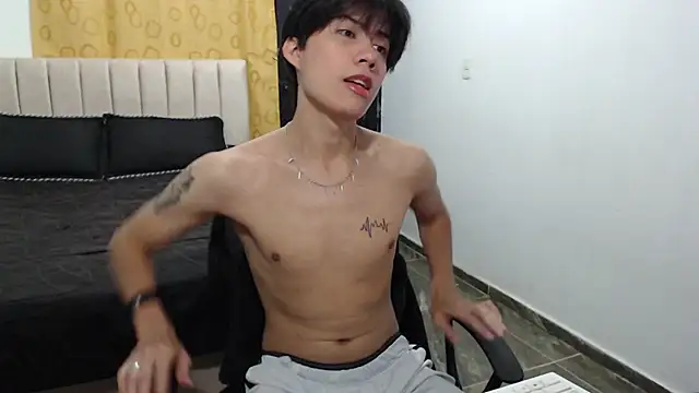 Snapshot of Elio-cam chatting on 02/03/25, 08:35 Elio-cam online show from 02/03/25, 08:35