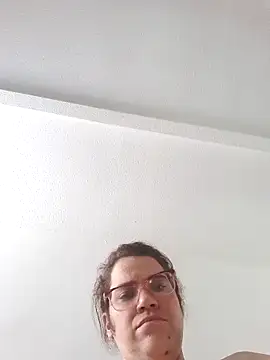 karlythothxh online show from 11/03/25, 01:56