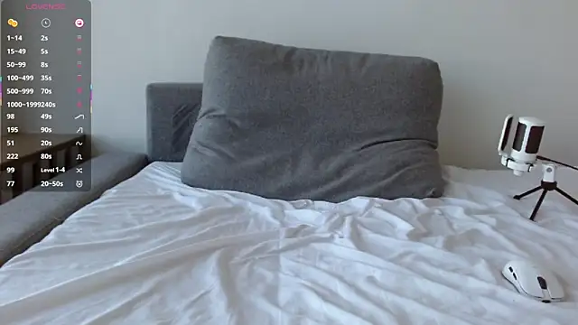 Snapshot of BrastStr chatting on 03/06/26, 12:23 BrastStr online show from 03/06/26, 12:23