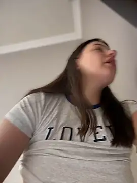 Snapshot of likaxxx chatting on 02/20/25, 06:24 likaxxx online show from 02/20/25, 06:24