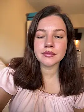 Snapshot of likaxxx chatting on 10/06/25, 11:29 likaxxx online show from 10/06/25, 11:29