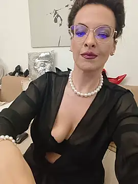 RebeccaNoble online show from 05/20/26, 09:54