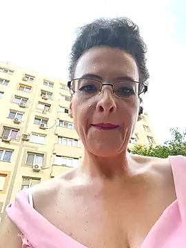 Snapshot of RebeccaNoble chatting on 06/30/26, 02:51 RebeccaNoble online show from 06/30/26, 02:51