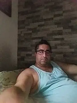 ADRIAN ADI40 online show from 05/17/26, 04:10