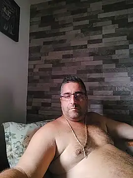 ADRIAN ADI40 online show from 06/04/26, 01:06