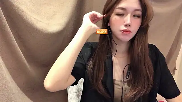 Tw Zoella online show from 12/13/24, 06:42