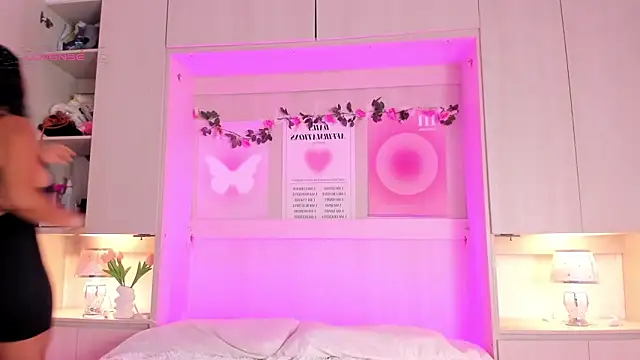 SophiaaStone online show from 02/08/25, 11:44