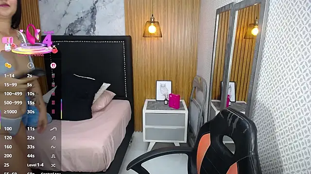 BIANCAROY1 online show from 10/24/25, 07:10