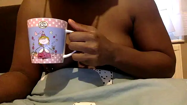 Snapshot of blacksexybeauty31 chatting on 02/13/25, 08:17 blacksexybeauty31 online show from 02/13/25, 08:17