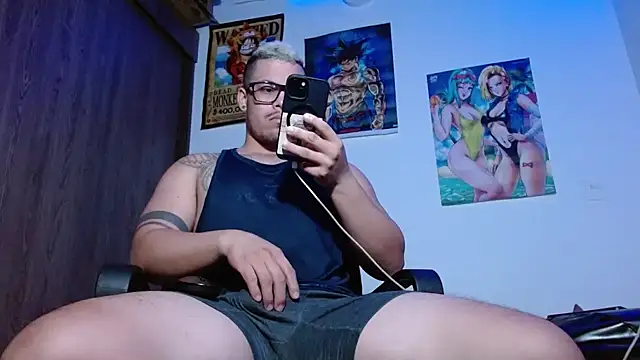 Snapshot of Danielsbigcum chatting on 02/18/26, 05:58 Danielsbigcum online show from 02/18/26, 05:58