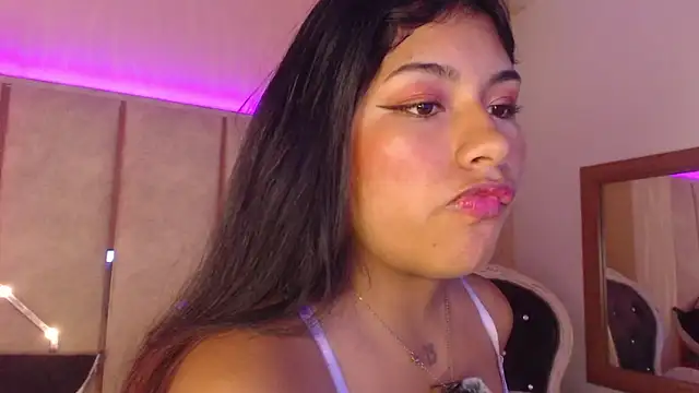 ChantalPetit online show from 06/22/26, 04:37