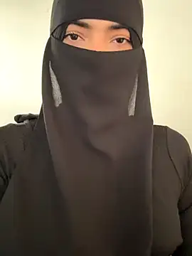 Snapshot of radiagazali chatting on 12/20/25, 04:58 radiagazali online show from 12/20/25, 04:58