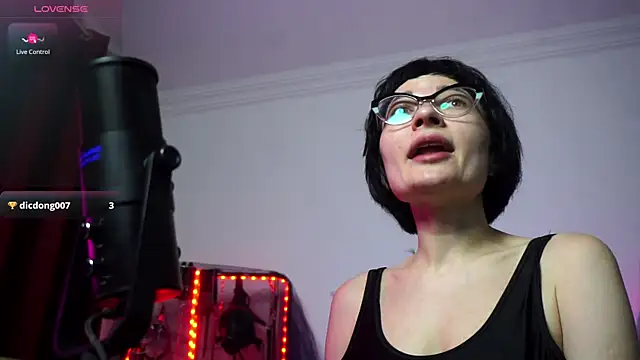 CyberXGoddess online show from 11/14/25, 06:01