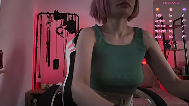 Snapshot of CyberXGoddess chatting on 05/13/26, 11:18 CyberXGoddess online show from 05/13/26, 11:18