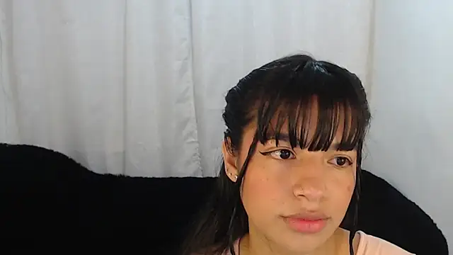 Snapshot of Liz_Galactic chatting on 01/28/25, 03:15 Liz Galactic online show from 01/28/25, 03:15