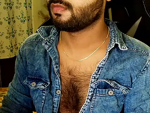 Snapshot of SHENOY3 chatting on 10/13/25, 03:23 SHENOY3 online show from 10/13/25, 03:23