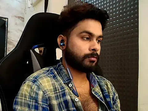 Snapshot of SHENOY3 chatting on 02/28/26, 06:31 SHENOY3 online show from 02/28/26, 06:31