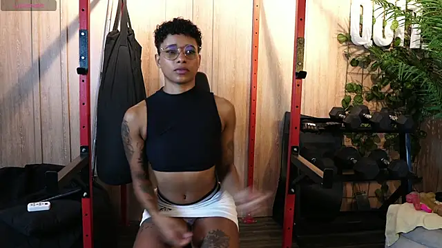 kelly thomson online show from 06/19/26, 01:04