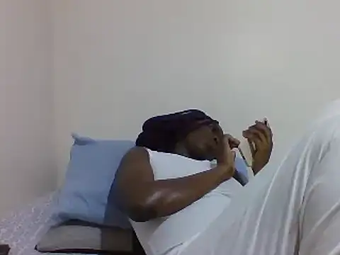 sweetelle09 online show from 02/20/25, 07:08