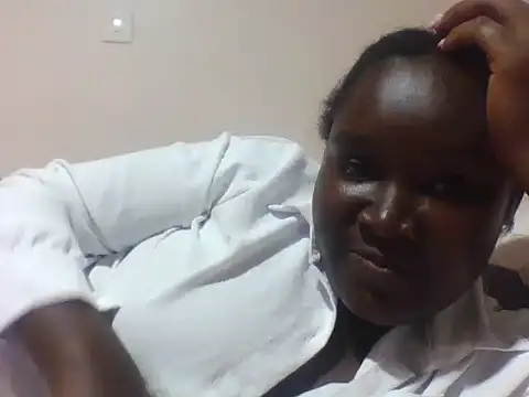 Snapshot of queen_aria19 chatting on 01/08/26, 06:32 queen aria19 online show from 01/08/26, 06:32