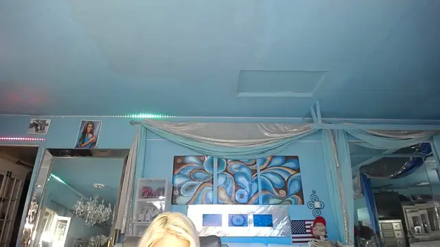 ADRIANNA FOX online show from 02/22/25, 09:01