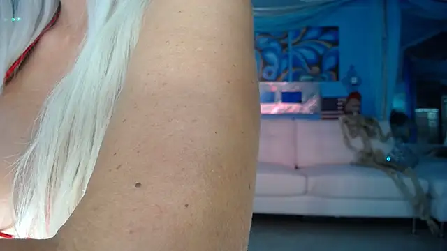 ADRIANNA FOX online show from 03/15/25, 04:46