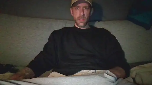 Snapshot of Stock-Holmes chatting on 10/11/25, 01:38 Stock-Holmes online show from 10/11/25, 01:38