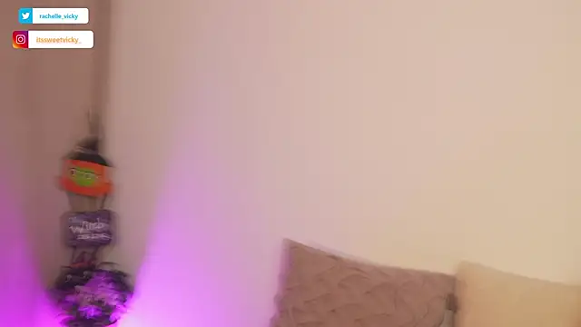 vicky rachell online show from 10/31/25, 03:24