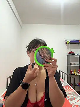 valeska69col online show from 04/24/26, 01:46