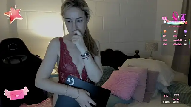 Snapshot of 1Sweetnina chatting on 09/23/25, 08:56 1Sweetnina online show from 09/23/25, 08:56