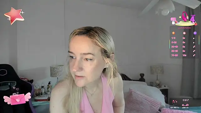 Snapshot of 1Sweetnina chatting on 10/04/25, 10:08 1Sweetnina online show from 10/04/25, 10:08