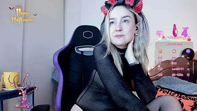 Snapshot of 1Sweetnina chatting on 10/27/25, 08:57 1Sweetnina online show from 10/27/25, 08:57