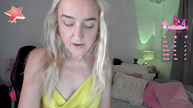 Snapshot of 1Sweetnina chatting on 02/13/26, 09:00 1Sweetnina online show from 02/13/26, 09:00