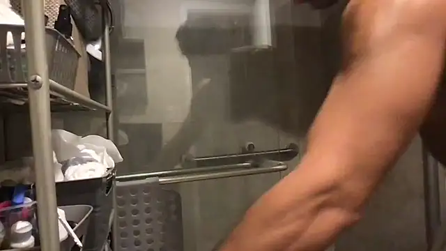 BigGuyMuscle online show from 06/12/26, 02:32