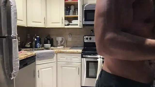 BigGuyMuscle online show from 06/18/26, 11:20