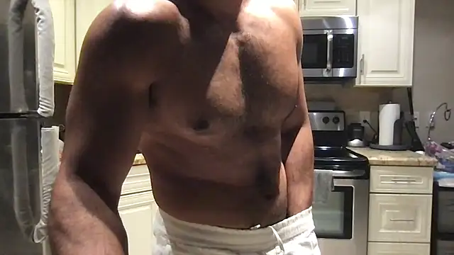 BigGuyMuscle online show from 06/22/26, 03:25