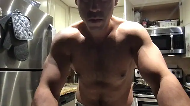 BigGuyMuscle online show from 06/26/26, 03:22