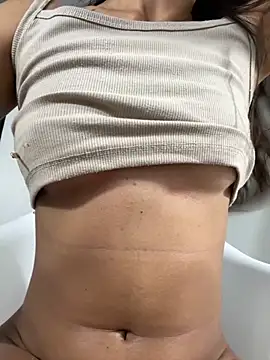 Betsy Thonson online show from 10/21/25, 08:31