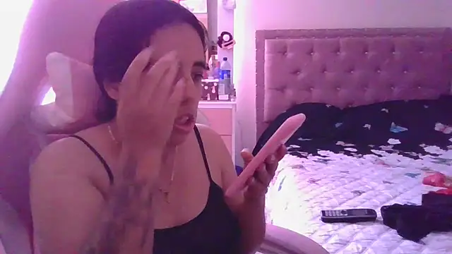 annarose19 online show from 01/20/25, 07:35