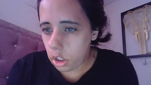 annarose19 online show from 11/20/25, 04:18