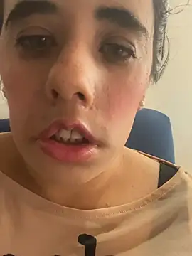 annarose19 online show from 04/28/26, 04:34