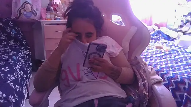 annarose19 online show from 04/29/26, 05:30