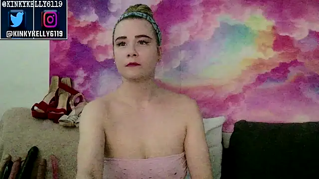 Snapshot of Kellylynn69 chatting on 11/23/25, 02:22 Kellylynn69 online show from 11/23/25, 02:22