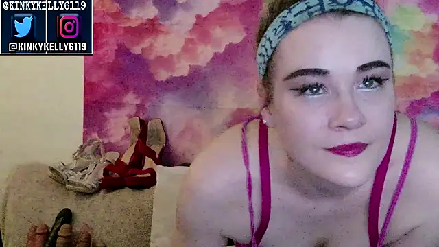 Snapshot of Kellylynn69 chatting on 11/25/25, 02:22 Kellylynn69 online show from 11/25/25, 02:22